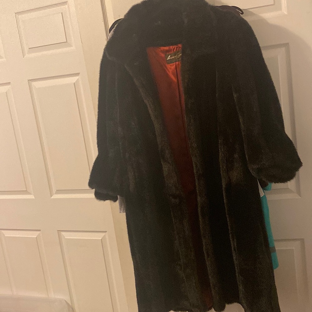 Vintage American Signature faux fur coat